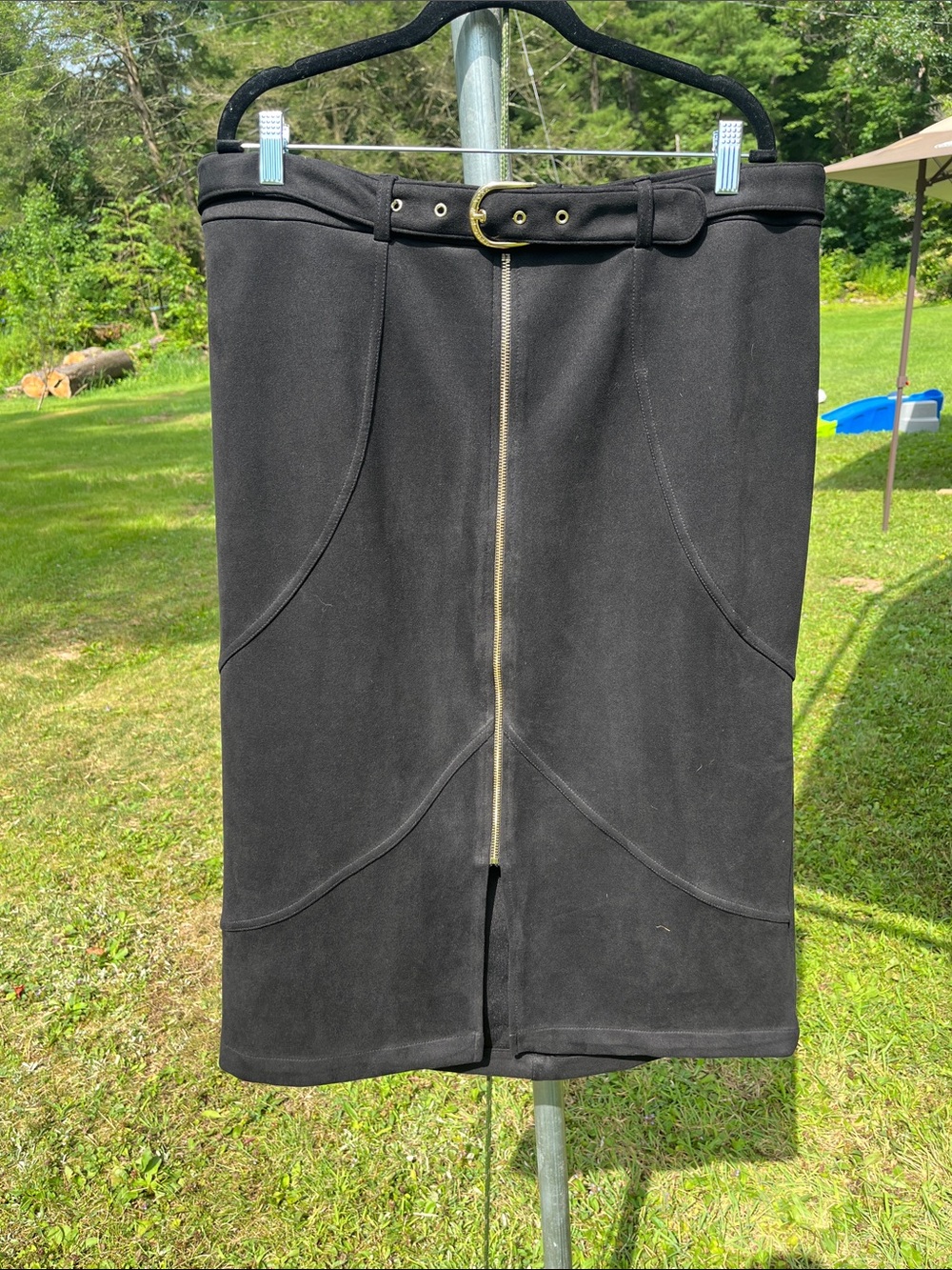 Classic Black Zip-Front Pencil Skirt with Belt